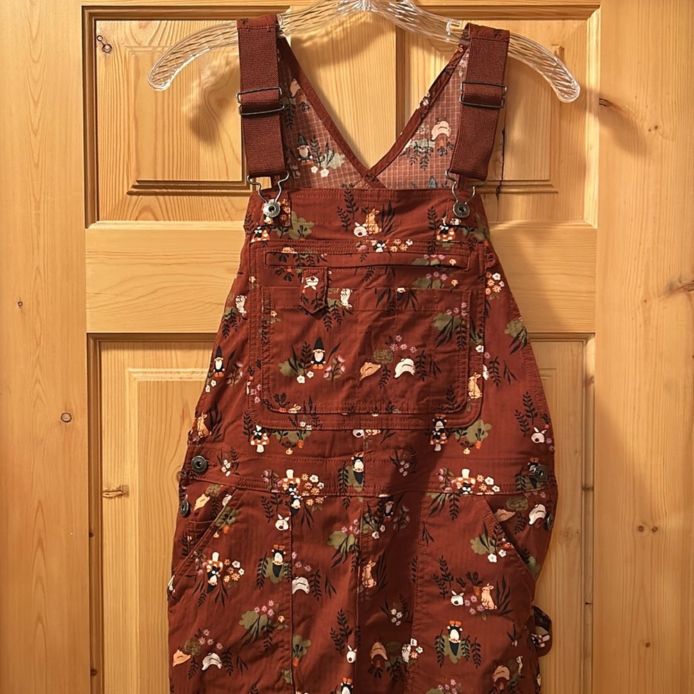 Duluth Trading Garden Gnome overalls worn twice size S x 31